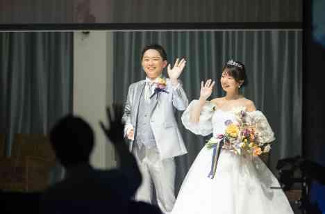 【50名Party】キラキラしゅわしゅわもぐもぐの披露宴画像