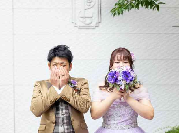 近しい友人、親族の方達を招いての温かい結婚式の挙式実例画像