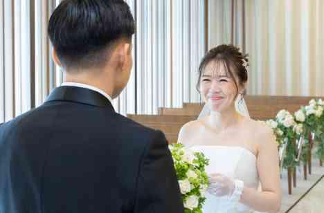 大切な人たちと過ごすゆったりとした1日をの挙式画像