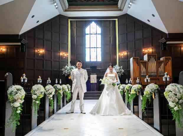 ふたりのやりたいことをつめこんだ笑顔の結婚式の挙式実例画像