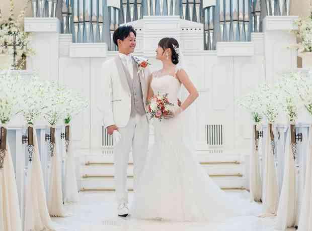 大切な愛犬と一緒に迎える最高の結婚式の挙式実例画像