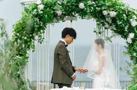 身近な方々に感謝の気持ちを伝える日にの挙式画像