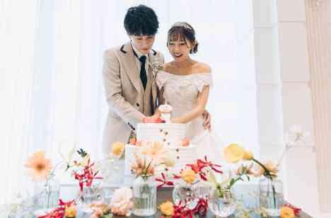 笑顔とサプライズ 感動いっぱいのWEDDINGの披露宴画像