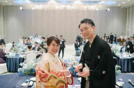 たくさんの祝福をいただいた笑顔あふれる結婚式の披露宴画像