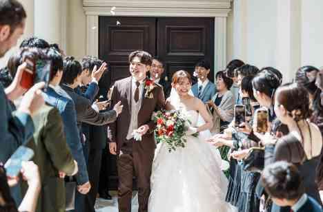 サプライズ溢れた一体感あふれる結婚式の挙式画像