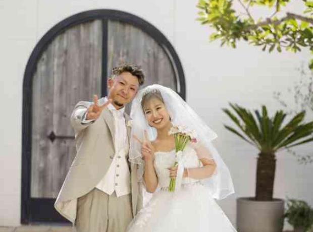 おふたりらしい華やかなWeddingの挙式実例画像