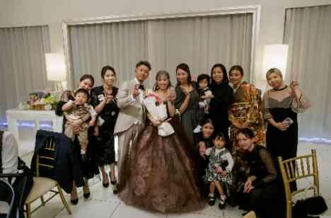 おふたりらしい華やかなWeddingの披露宴画像