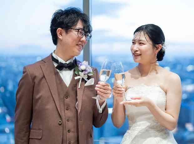 親族＆友人とゆったり幻想的なナイトウェディングの挙式実例画像