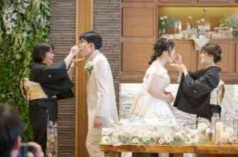 これまでの思い出と感謝を込めたWEDDINGの披露宴画像
