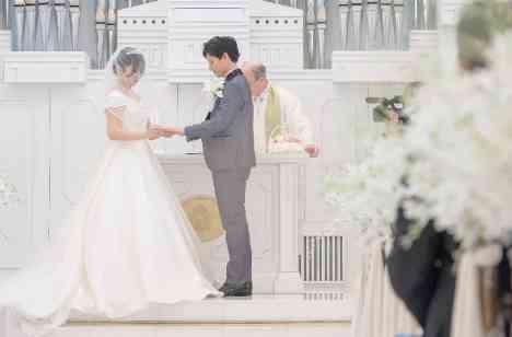 二人とゲストにとって大満足の結婚式！の挙式画像