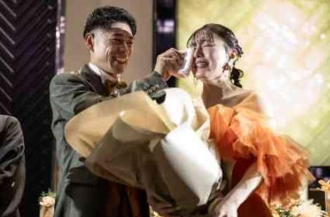 歓談中心のアットホームWEDDINGの演出画像