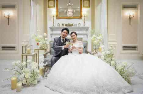 こだわり装飾　大人っぽい海外風Weddingの披露宴画像