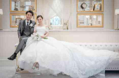 こだわり装飾　大人っぽい海外風Weddingの演出画像