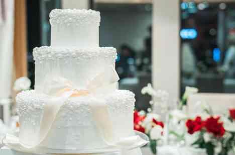プロポーズをした場所で、一生に一度の結婚式をの披露宴画像