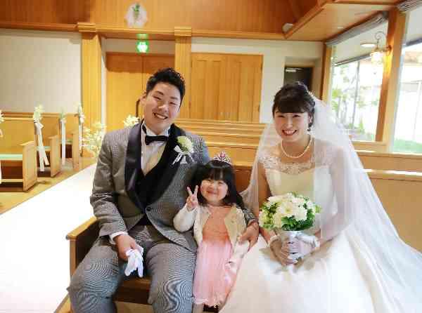 家族3人で迎える笑顔あふれる結婚式 Hotel Plaza Kobe ホテルプラザ神戸 の結婚式挙式実例 結婚式場探しはハナユメ