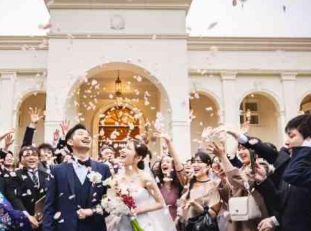 おふたりらしいオリジナリティあふれる結婚式の挙式実例画像