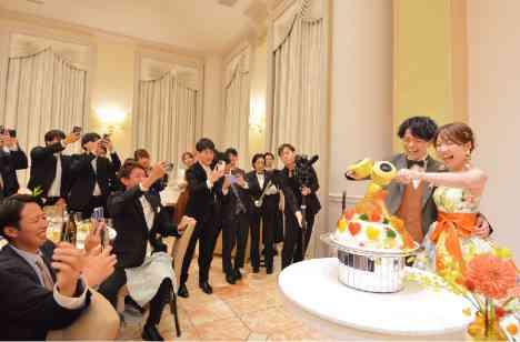キャンプ気分で楽しむ!アウトドア風ウエディングの演出画像
