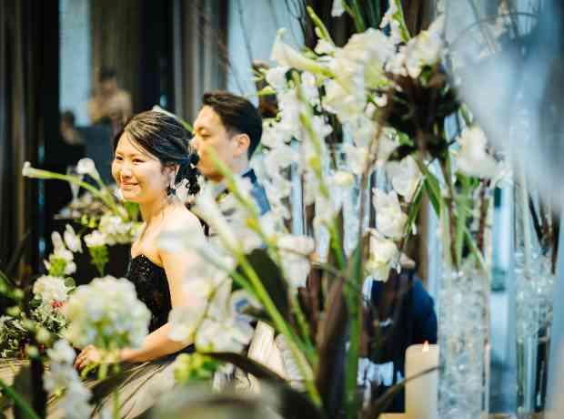 白×黒×キャンドルを散りばめた大人Weddingの挙式実例画像