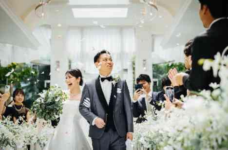 白×黒×キャンドルを散りばめた大人Weddingの準備・打ち合わせ画像