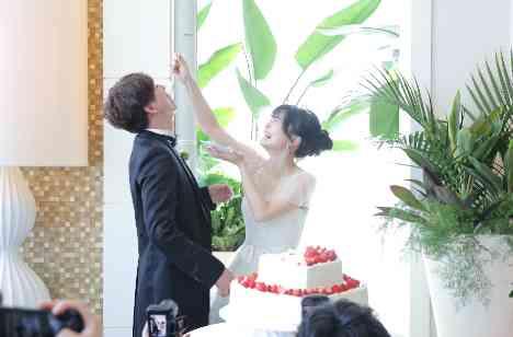 ゲストと愛犬と過ごす、穏やかで優しい結婚式の披露宴画像