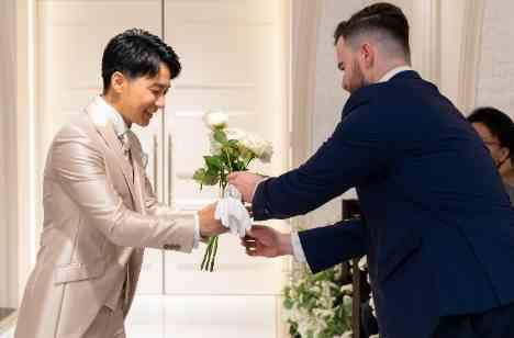 たくさんの祝福と幸せを感じる結婚式♡の挙式画像