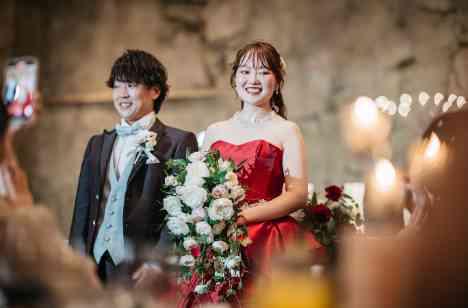 大好きなゲストとこだわりたくさんの結婚式！の披露宴画像