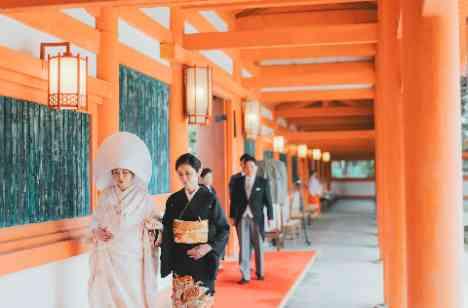 歴史と自然が融合する平安神宮で叶える結婚式の挙式画像