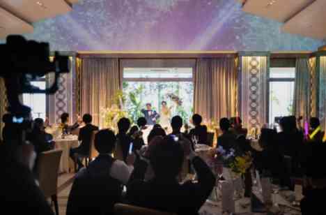笑いと笑顔いっぱいのWedding!の披露宴画像