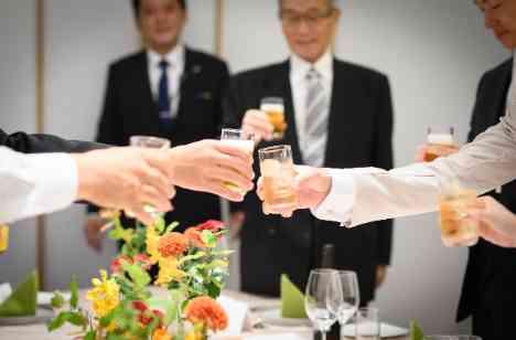 軽井沢の紅葉を楽しむ！アットホームな家族婚が叶うの披露宴画像