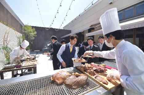 大好きなひよこも一緒になごやかな結婚式。の演出画像