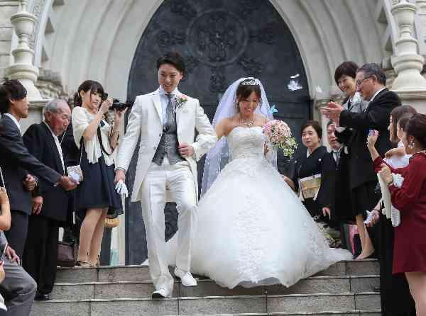 笑顔溢れるHappy♥Weddingの挙式実例画像