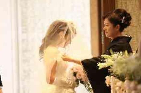 笑顔溢れるHappy♥Weddingの挙式画像