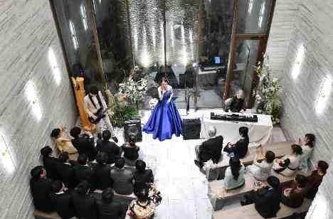 感謝の気持ちを込めたオリジナルWeddingの披露宴画像