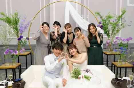 軽井沢の緑を感じ、ゲストと過ごすナイトパーティーの披露宴画像
