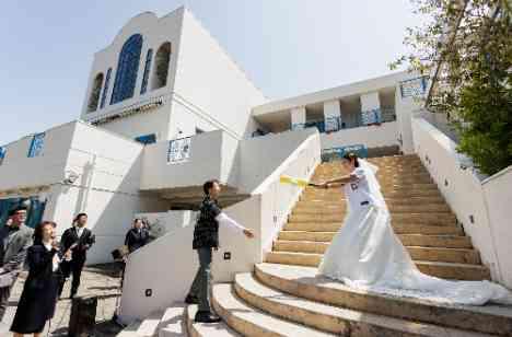 好きなものをたくさん詰め込んだ結婚式♡の挙式画像