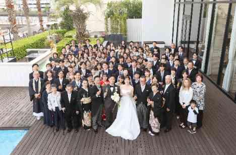 貸切だからこそのおふたりのこだわり満載パーティーの披露宴画像