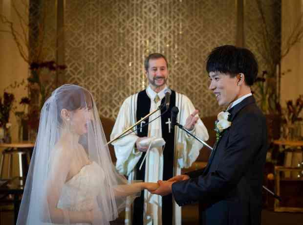 宴内挙式でアットホームなWeddingの挙式実例画像