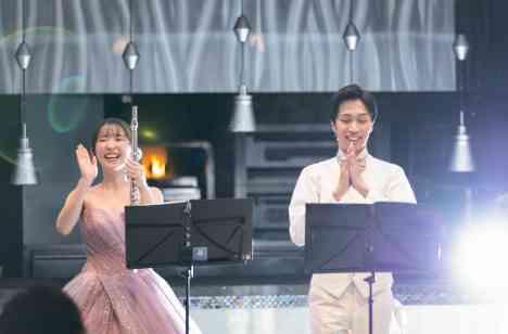 おふたりから楽器演奏をゲストへお披露目！の披露宴画像