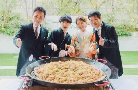 巨大お好み焼きは父の味!絆が繋ぐチームウェディングの披露宴画像