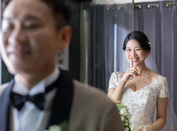愛と絆で包まれる、笑顔あふれる幸せいっぱいの時間の挙式実例画像