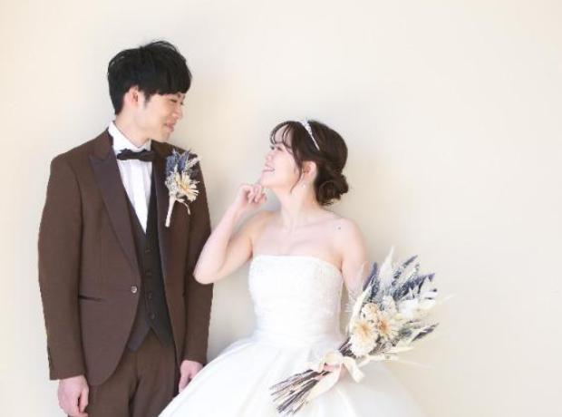 春のあたたかさと笑顔にあふれる結婚式の挙式実例画像