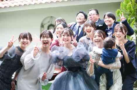 春のあたたかさと笑顔にあふれる結婚式の演出画像