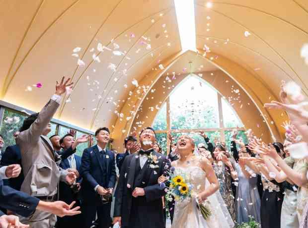 愛犬との結婚式・みんなでワイワイ・一緒に創る結婚式の挙式実例画像