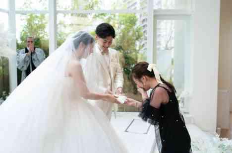 【家族の絆】雨の中での拘りweddingの挙式画像