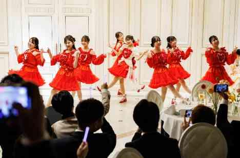 ゲストと楽しく♪Happy Wedding♪の披露宴画像
