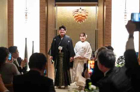 伝統と笑顔が紡ぐ、三嶋大社の誓いと祝宴の披露宴画像