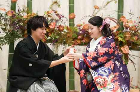 こだわりの和装と装飾で叶えた心温まる1日の披露宴画像