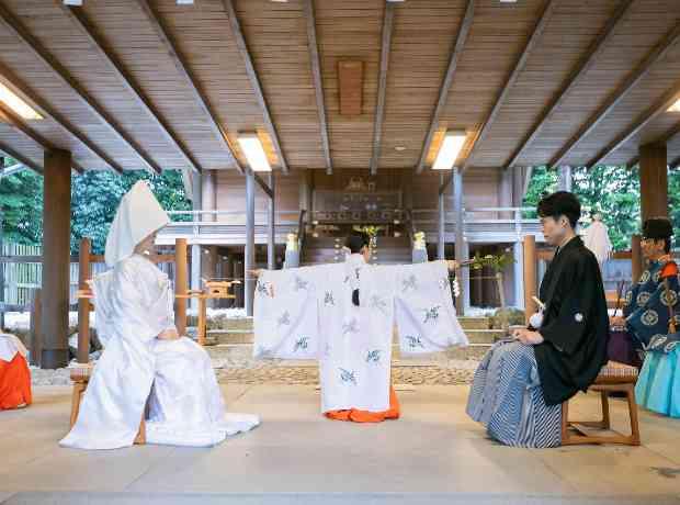 伝統美とモダンが調和する伊勢山の和婚スタイル実例の挙式実例画像