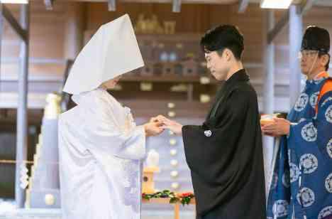 伝統美とモダンが調和する伊勢山の和婚スタイル実例の挙式画像