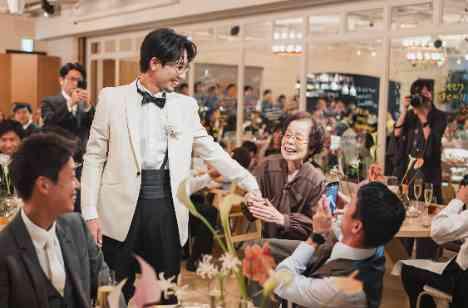 お二人らしいラグジュアリーコーデWedding☆の披露宴画像